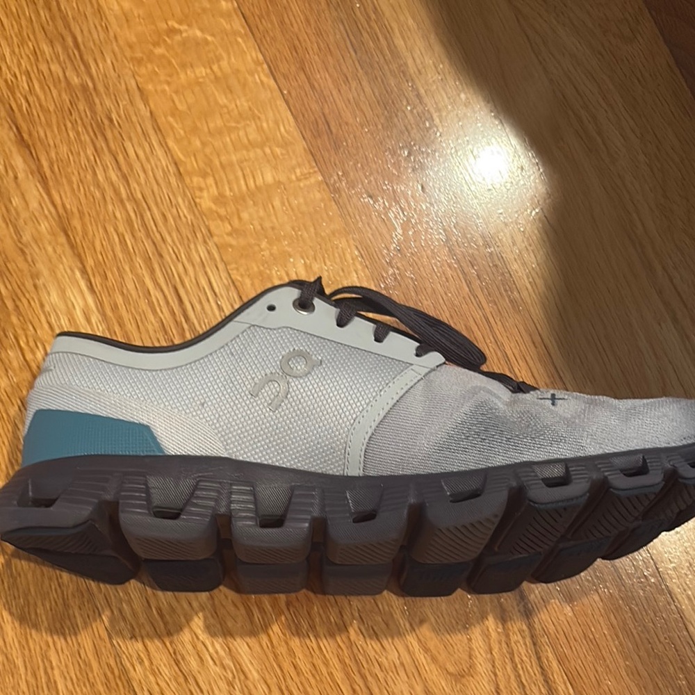 Cloud X 3 Sneakers